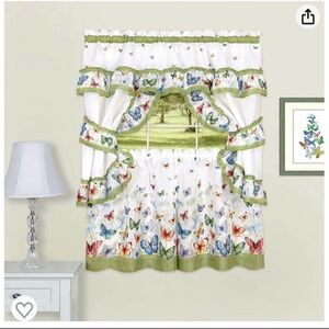 NEW (NIP) Butterfly Print Kitchen Window  Curtain Set - Green and White. 5 pc